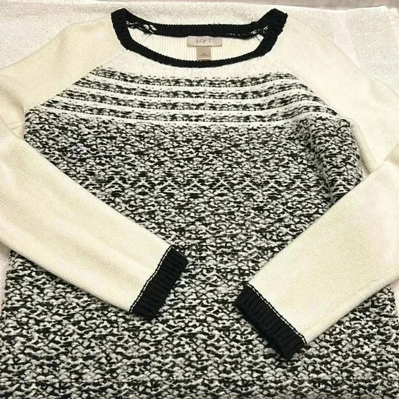 Loft Women Knitted Cream and Black Sweater Size XS - Picture 1 of 4